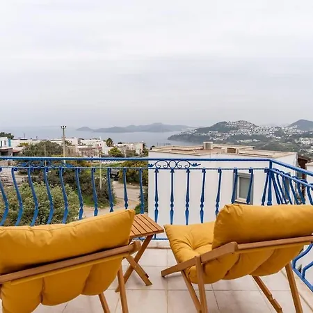 Hotel A Triplex With Overlooking The Sea *